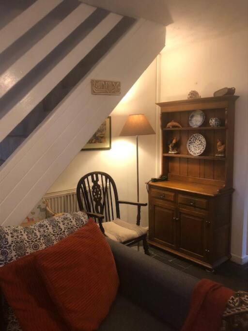 Cosy Terrace Cottage Built Into The Mountain Side. Blaenau Ffestiniog Exterior photo